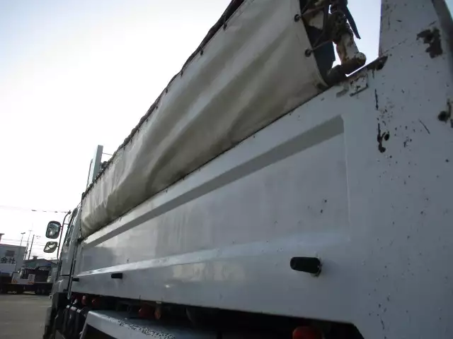 平成26年12月中古大型ダンプいすゞギガの画像15