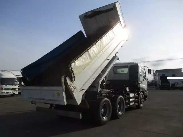 平成26年12月中古大型ダンプいすゞギガの画像27