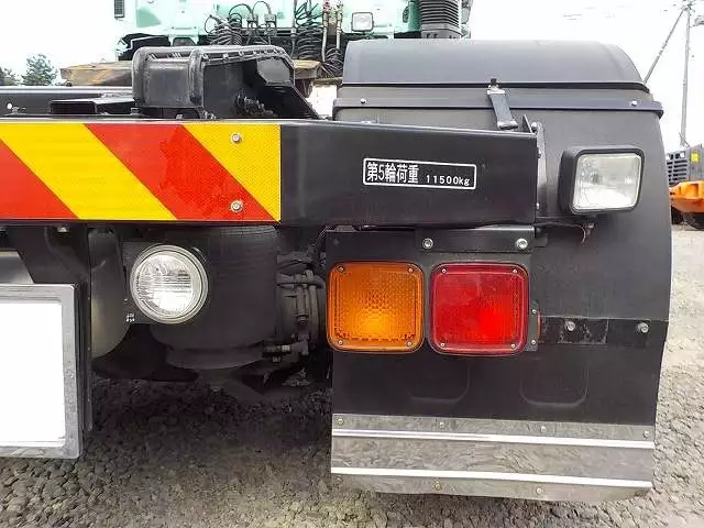 平成25年12月中古大型トラクタヘッド日野日野の画像16