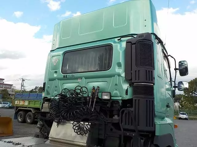 平成25年12月中古大型トラクタヘッド日野日野の画像13