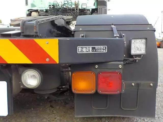 平成25年12月中古大型トラクタヘッド日野日野の画像16