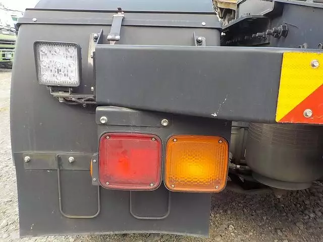 平成25年12月中古大型トラクタヘッド日野日野の画像20