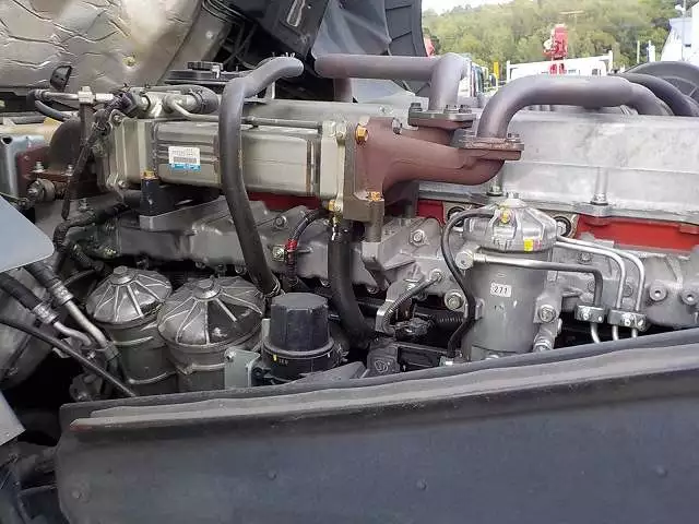 平成25年12月中古大型トラクタヘッド日野日野の画像26