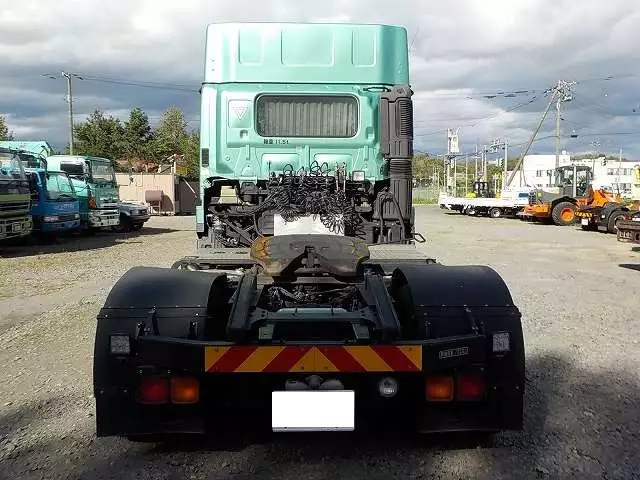 平成25年12月中古大型トラクタヘッド日野日野の画像4