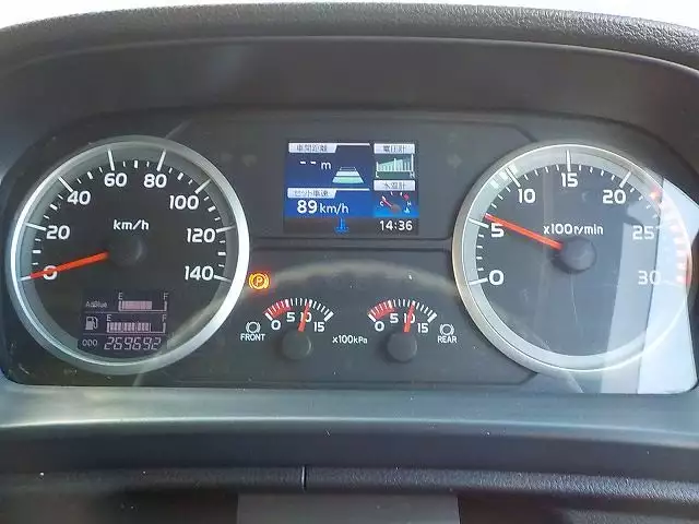 平成25年12月中古大型トラクタヘッド日野日野の画像32