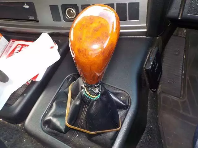 平成25年12月中古大型トラクタヘッド日野日野の画像35