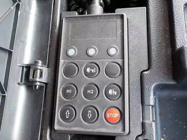 平成25年12月中古大型トラクタヘッド日野日野の画像41