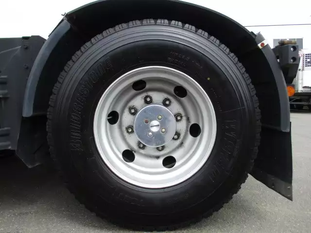 平成17年06月中古大型トラクタヘッド日野プロフィアの画像11