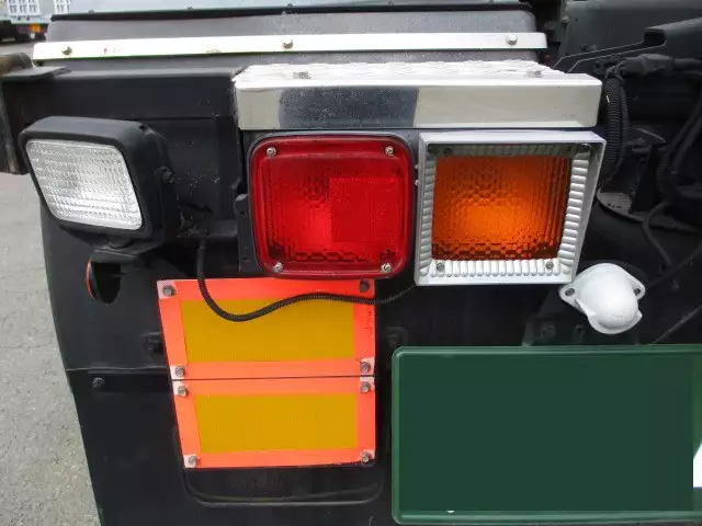 平成17年06月中古大型トラクタヘッド日野プロフィアの画像14