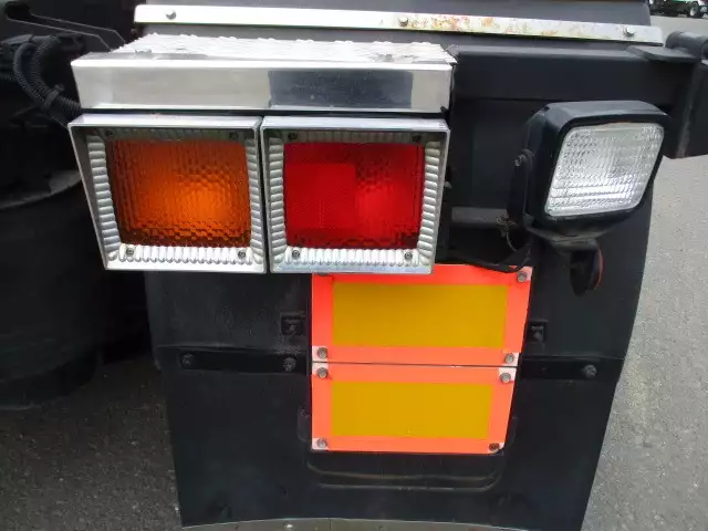 平成17年06月中古大型トラクタヘッド日野プロフィアの画像15