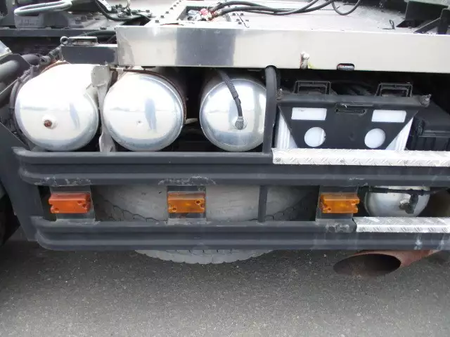 平成17年06月中古大型トラクタヘッド日野プロフィアの画像21