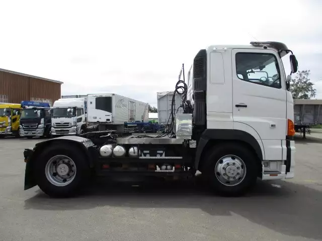 平成17年06月中古大型トラクタヘッド日野プロフィアの画像4