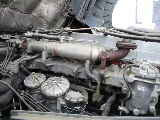 平成17年06月中古大型トラクタヘッド日野プロフィアの画像31