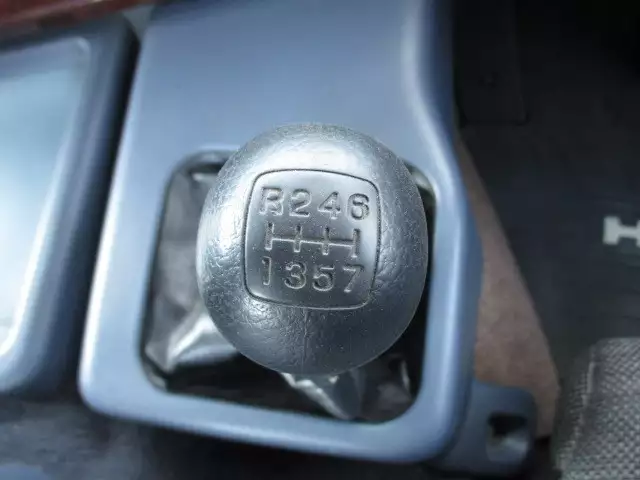 平成17年06月中古大型トラクタヘッド日野プロフィアの画像47