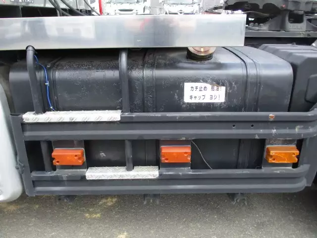 平成17年06月中古大型トラクタヘッド日野プロフィアの画像10