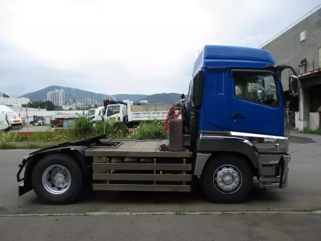 平成27年05月中古大型トラクタヘッド三菱ふそうスーパーグレートの画像4