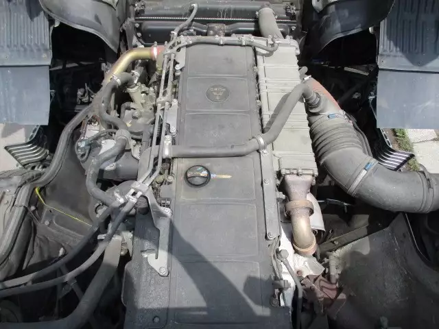 平成27年05月中古大型トラクタヘッド三菱ふそうスーパーグレートの画像37