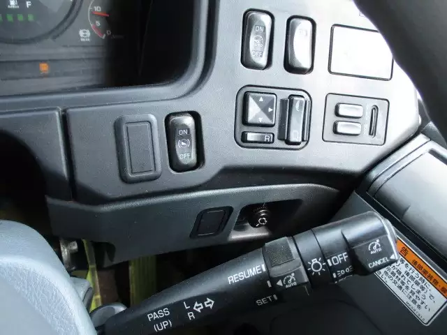 平成27年05月中古大型トラクタヘッド三菱ふそうスーパーグレートの画像46