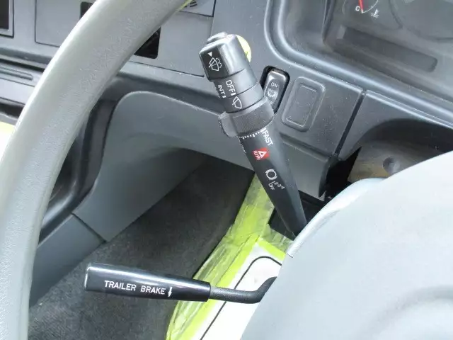 平成27年05月中古大型トラクタヘッド三菱ふそうスーパーグレートの画像47