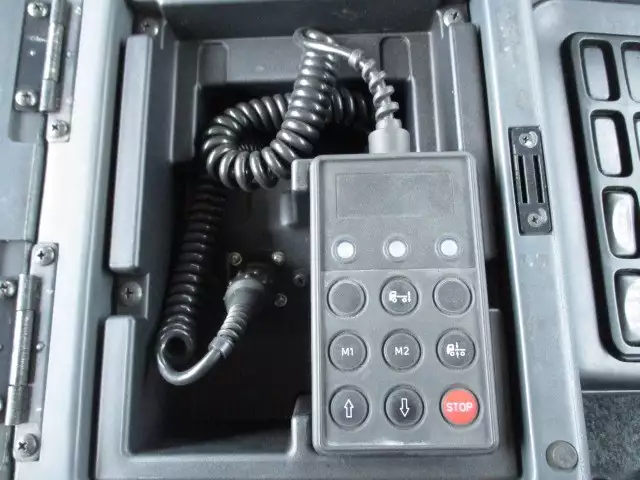 平成27年05月中古大型トラクタヘッド三菱ふそうスーパーグレートの画像51