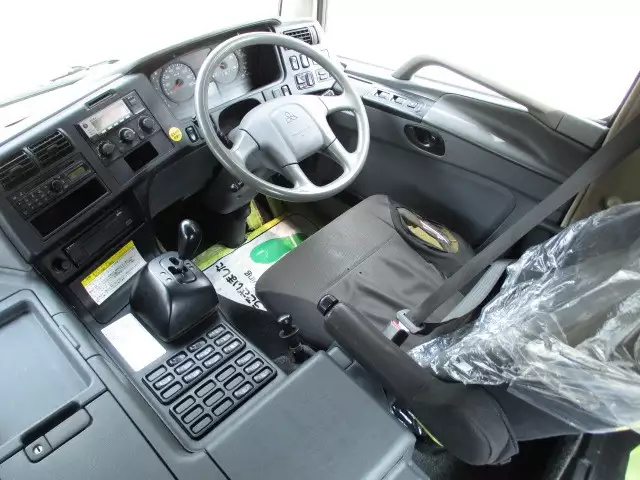 平成27年05月中古大型トラクタヘッド三菱ふそうスーパーグレートの画像54