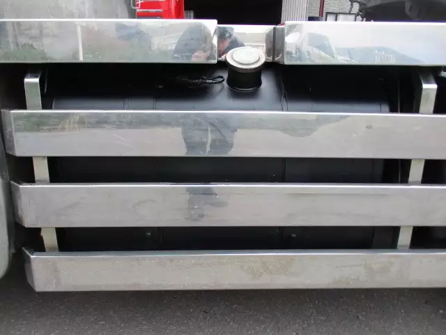 平成27年05月中古大型トラクタヘッド三菱ふそうスーパーグレートの画像9