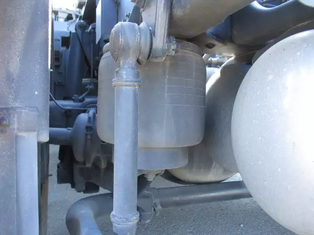 平成22年05月中古大型トラクタヘッド三菱ふそうスーパーグレートの画像18