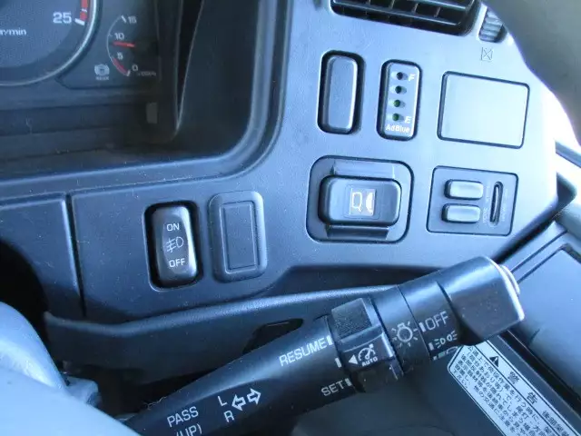 平成22年05月中古大型トラクタヘッド三菱ふそうスーパーグレートの画像36