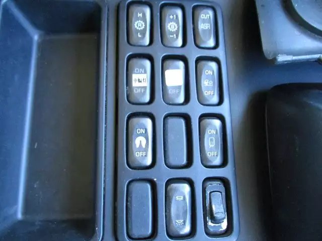 平成22年05月中古大型トラクタヘッド三菱ふそうスーパーグレートの画像41