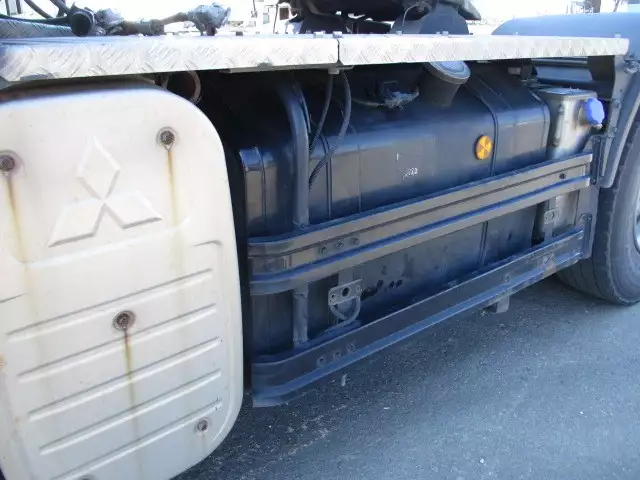 平成22年05月中古大型トラクタヘッド三菱ふそうスーパーグレートの画像9