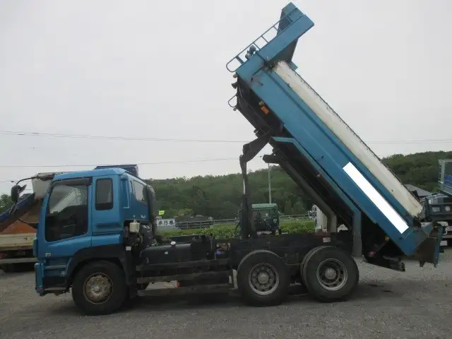 平成27年02月中古大型ダンプいすゞギガの画像37