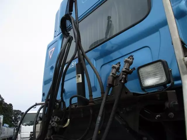 平成26年09月中古大型トラクタヘッド日野プロフィアの画像11