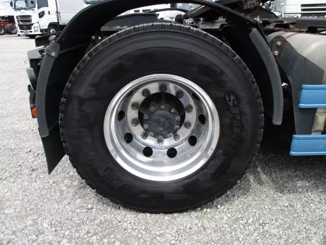 平成26年09月中古大型トラクタヘッド日野プロフィアの画像18