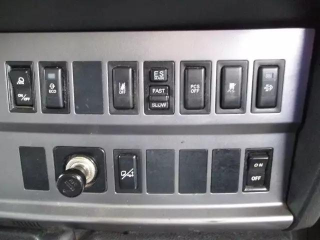 平成26年09月中古大型トラクタヘッド日野プロフィアの画像29