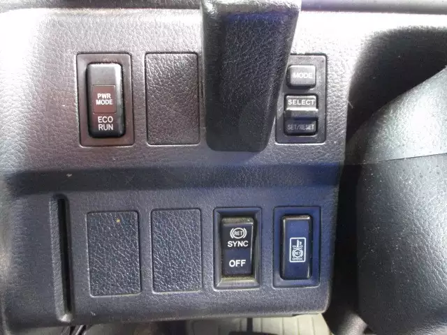 平成26年09月中古大型トラクタヘッド日野プロフィアの画像30