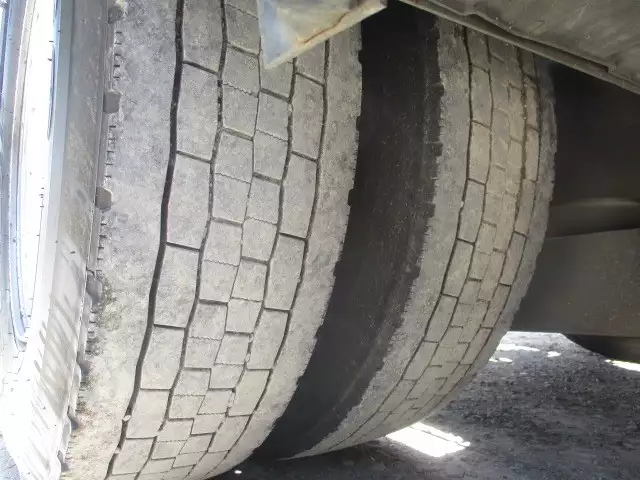 平成18年09月中古大型トラクタヘッド日野プロフィアの画像12