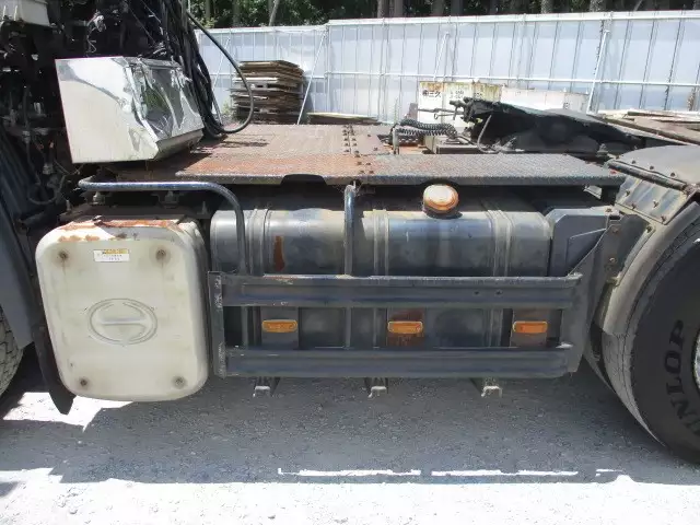 平成18年09月中古大型トラクタヘッド日野プロフィアの画像24