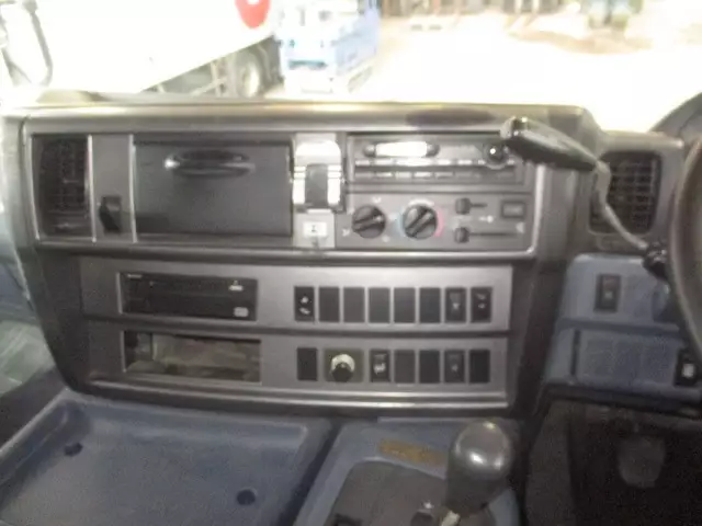 平成18年09月中古大型トラクタヘッド日野プロフィアの画像42