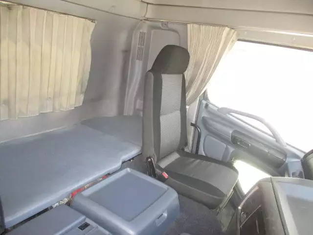 平成18年09月中古大型トラクタヘッド日野プロフィアの画像53