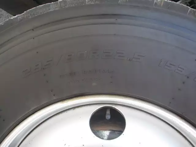 平成18年09月中古大型トラクタヘッド日野プロフィアの画像9