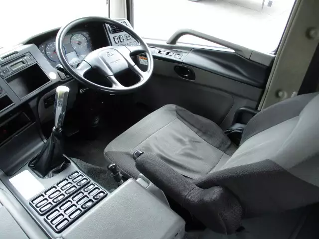 平成28年06月中古大型トラクタヘッド三菱ふそうスーパーグレートの画像13