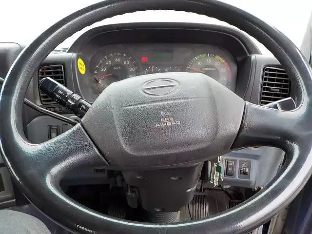 平成17年10月中古大型トラクタヘッド日野プロフィアの画像32