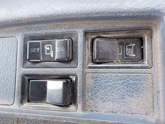 平成17年10月中古大型トラクタヘッド日野プロフィアの画像37