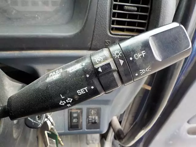 平成17年10月中古大型トラクタヘッド日野プロフィアの画像39