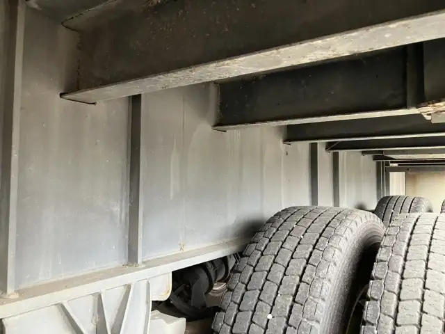 ☆車検付き(R7.11.29)☆ 平成29年 フルハーフ 13m3軸フラットトレーラー兼用コンテナ積み(40ft,31ft,30ft,20ft,JRコンテナ) 積載:27400㎏ 第五輪荷重:11,540㎏以上 リーフサスの画像23