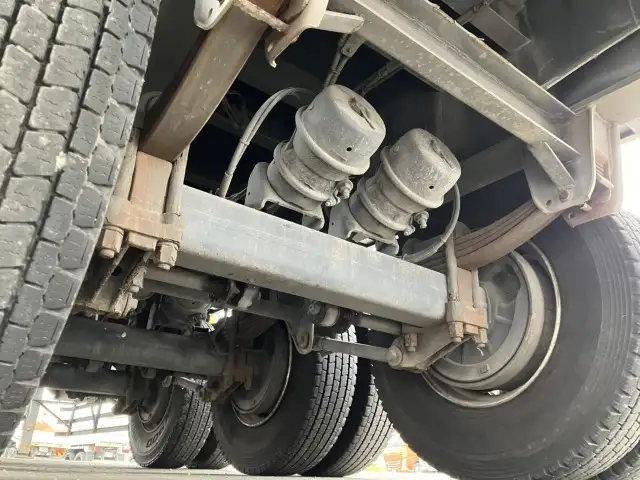 ☆車検付き(R7.11.29)☆ 平成29年 フルハーフ 13m3軸フラットトレーラー兼用コンテナ積み(40ft,31ft,30ft,20ft,JRコンテナ) 積載:27400㎏ 第五輪荷重:11,540㎏以上 リーフサスの画像27