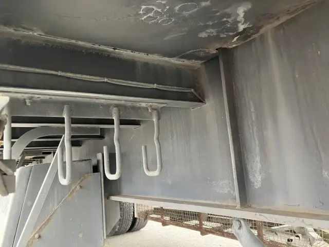 ☆車検付き(R7.11.29)☆ 平成29年 フルハーフ 13m3軸フラットトレーラー兼用コンテナ積み(40ft,31ft,30ft,20ft,JRコンテナ) 積載:27400㎏ 第五輪荷重:11,540㎏以上 リーフサスの画像32