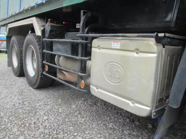 平成26年01月中古大型日産UDクオンの画像11