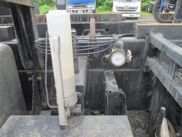 平成26年01月中古大型日産UDクオンの画像19