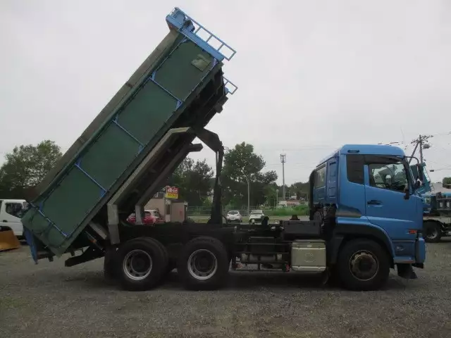 平成26年01月中古大型日産UDクオンの画像29